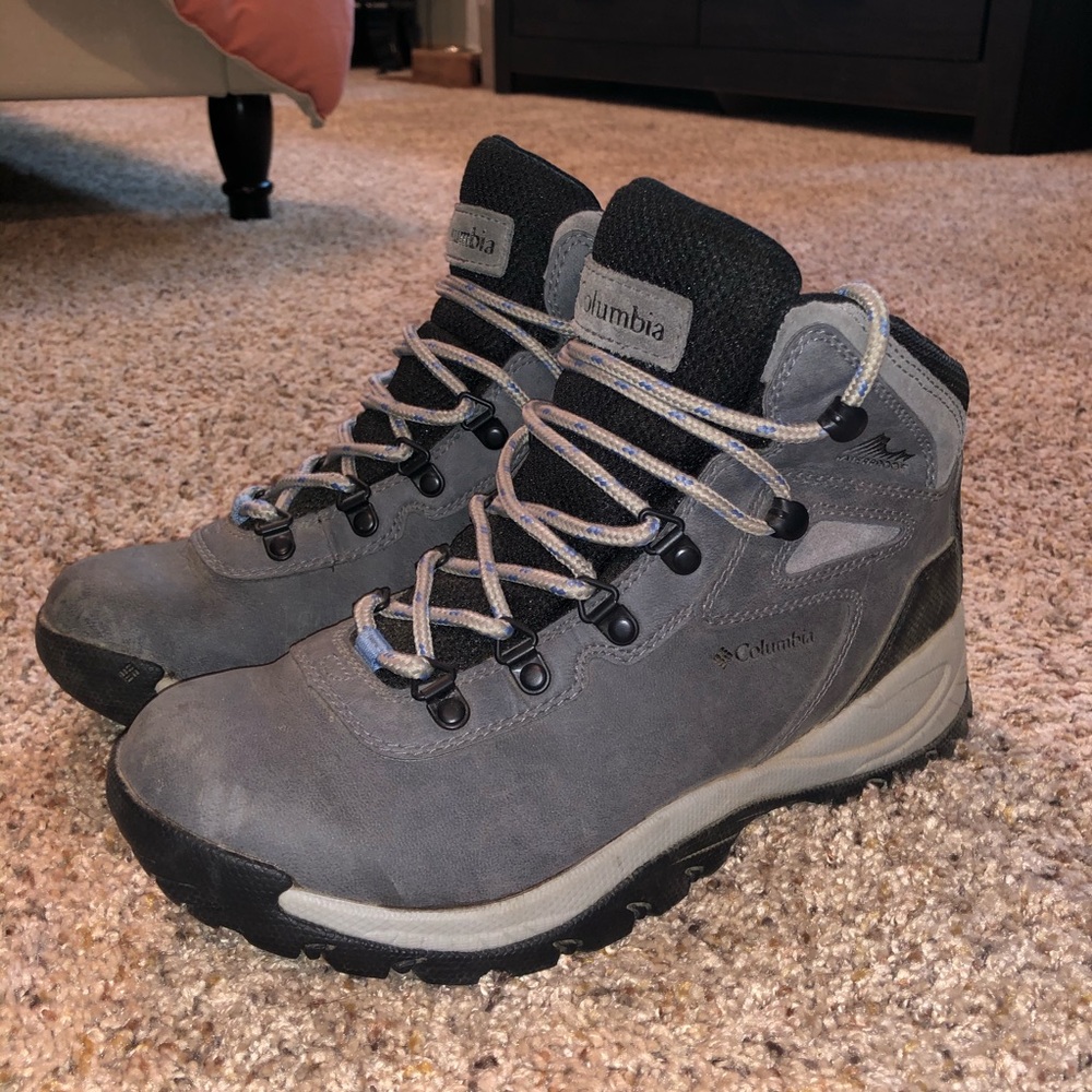 Columbia women’s hiking shoes